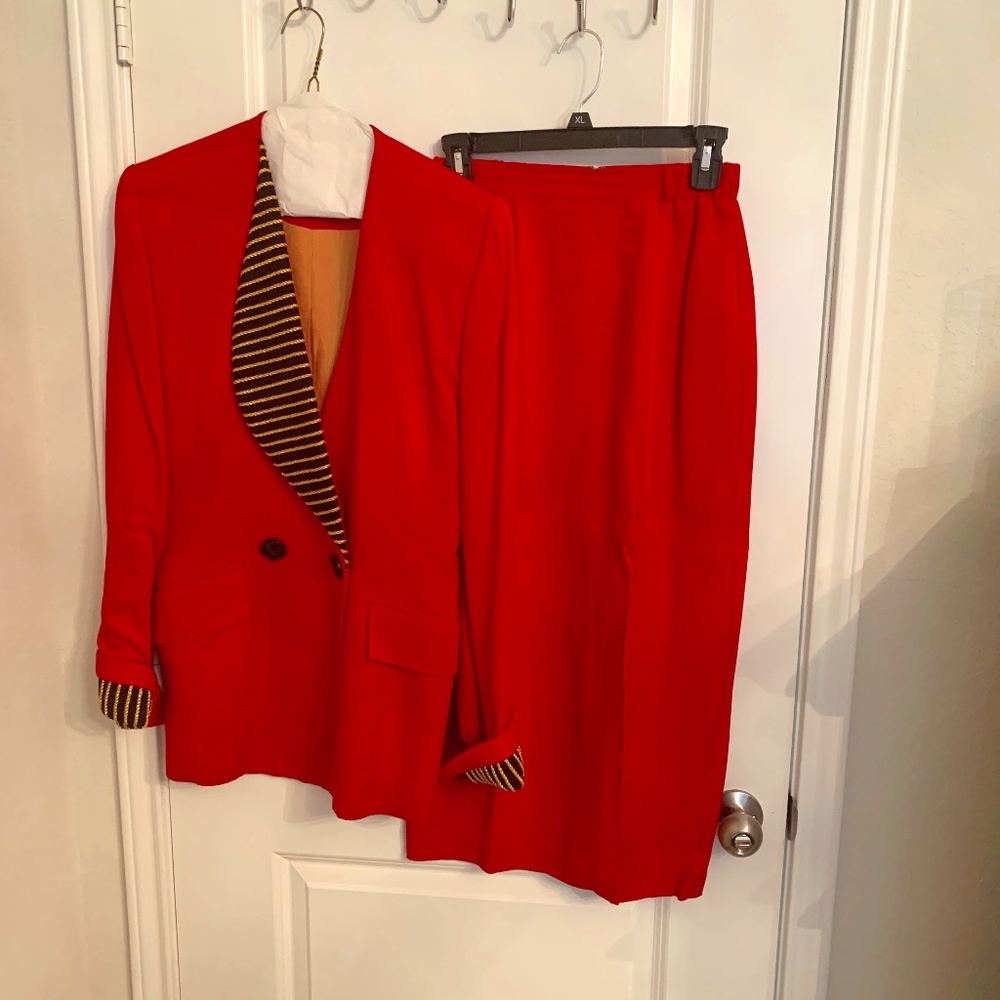Double breasted party suit